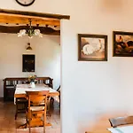 Tana Del Tasso Hotel San Secondo