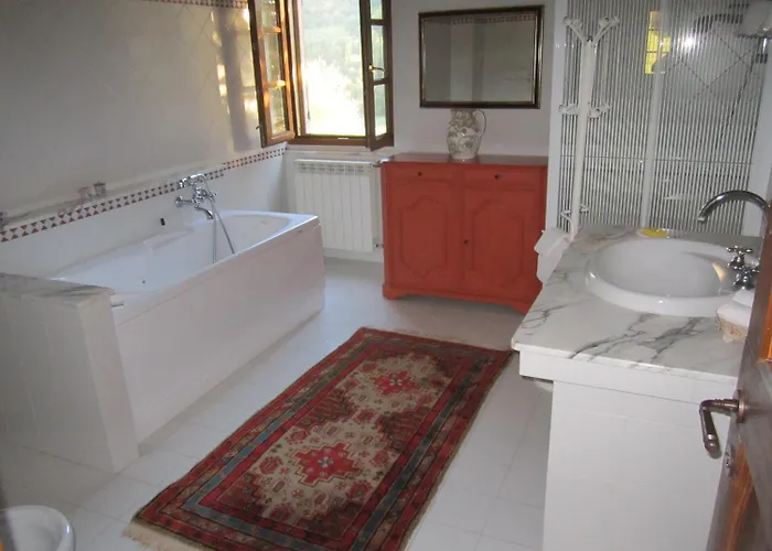 Tana Del Tasso San Secondo